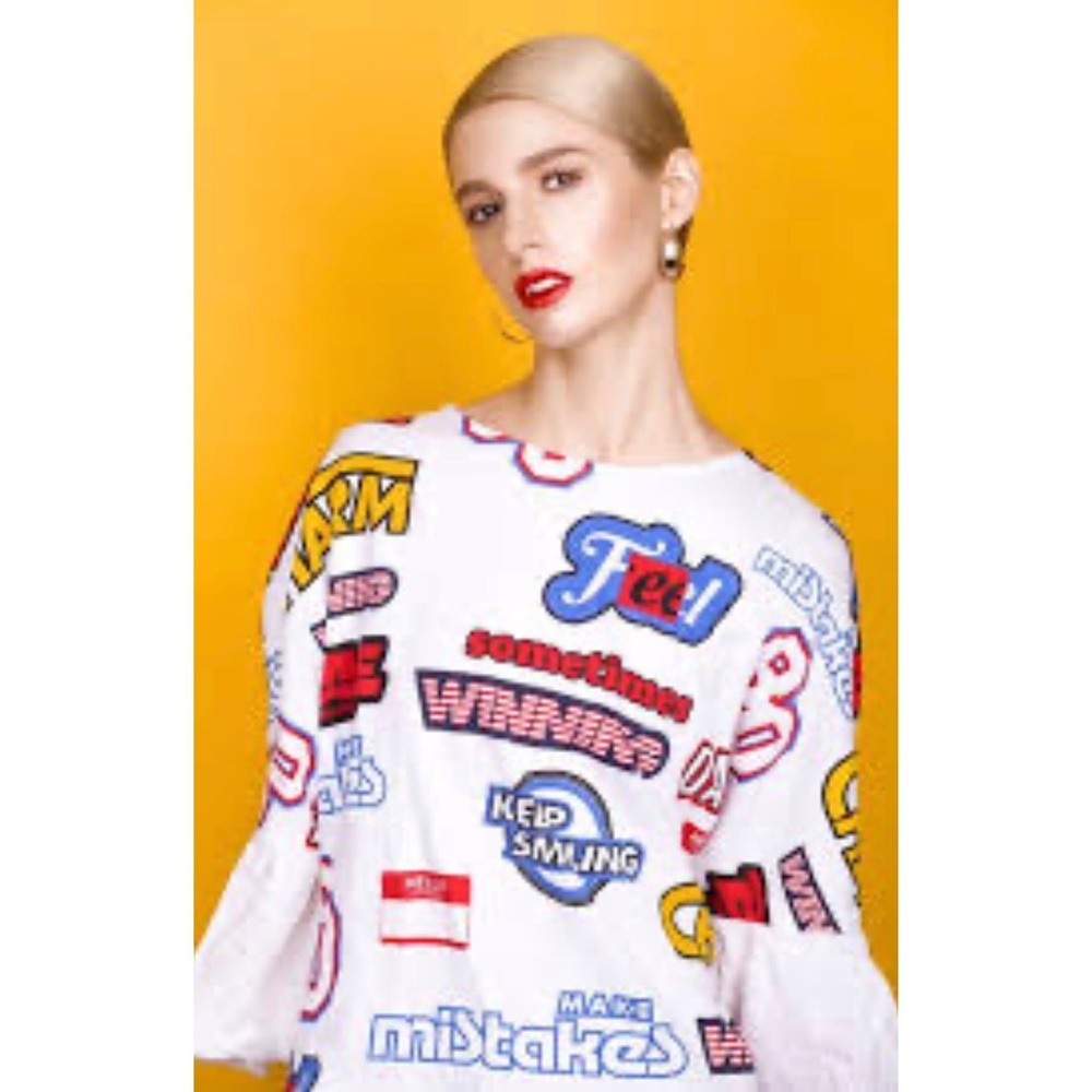 Zara Trafaluc Women White Graphic Print Ruffle Bell Sleeve Racing Crop Top S